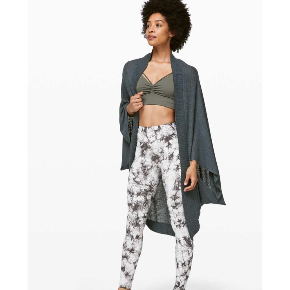 NWOT lululemon Stillness Wrap - OS - Picture 2 of 12